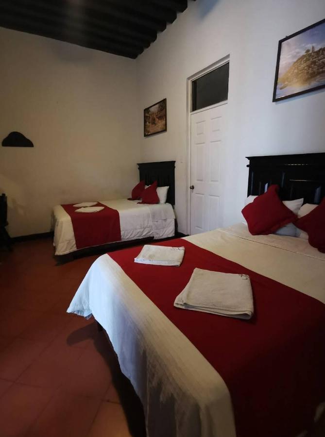 Colonial Hotel